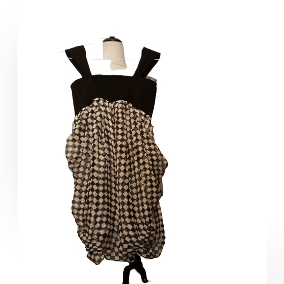 Dress Sleeveless - Picture 3 of 3